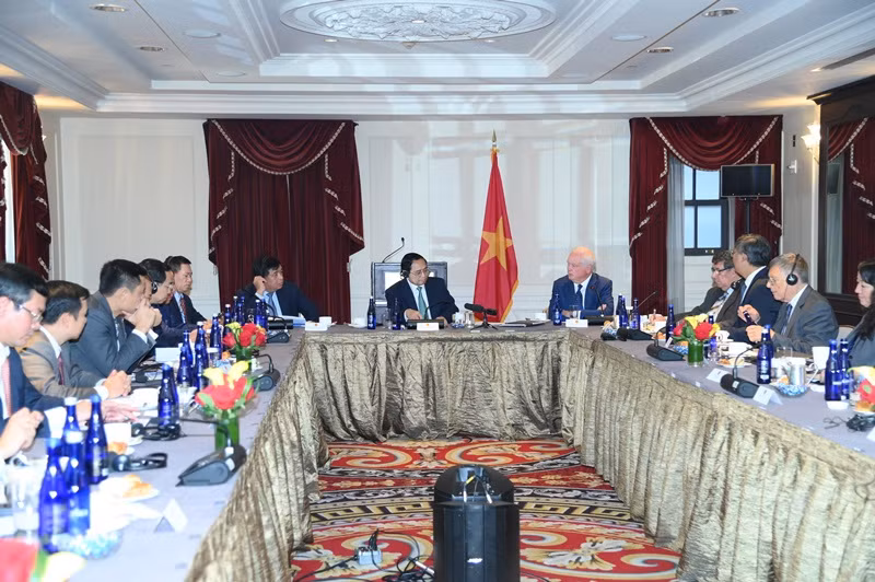 Quang cảnh buổi tọa đàm.