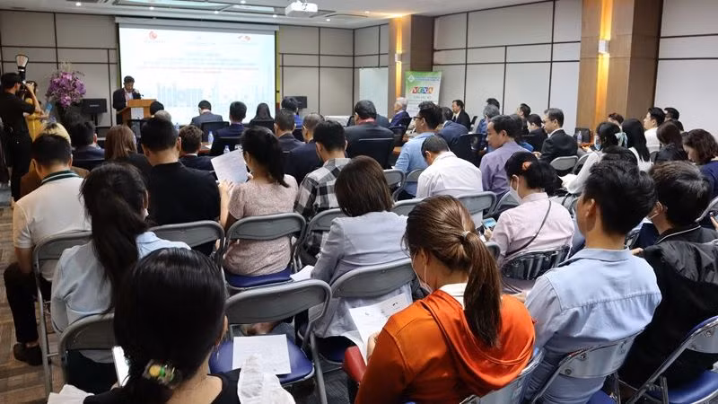 Quang cảnh hội nghị “Giới thiệu môi trường đầu tư-kinh doanh và kết nối giao thương giữa doanh nghiệp Việt Nam-Singapore”. 