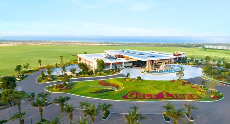 Nhà điều hành sân KN Golf Links.