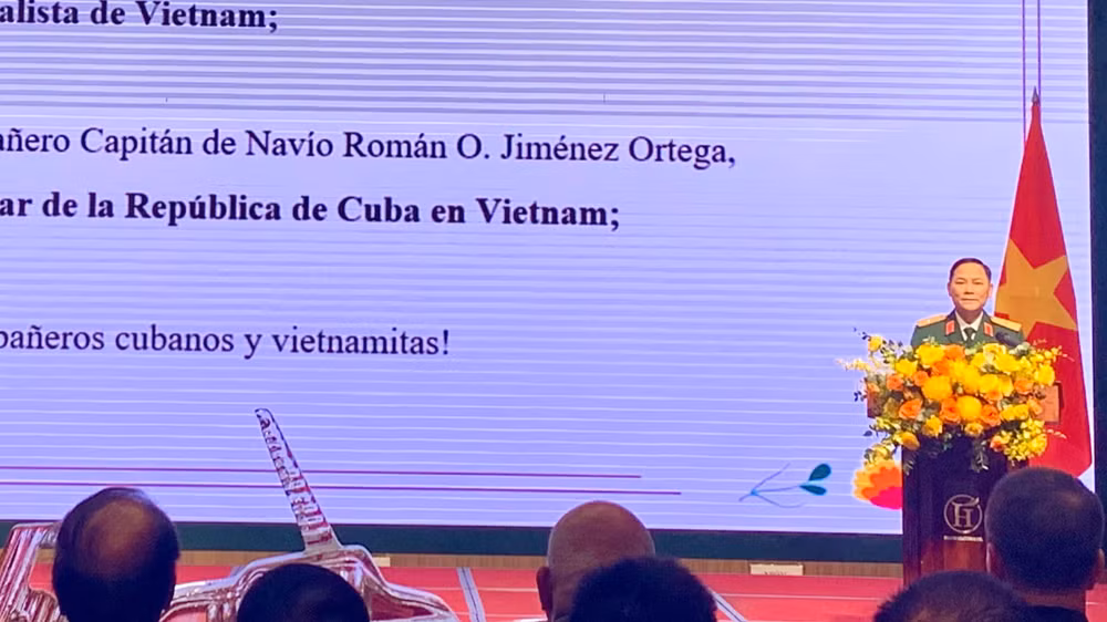 Thiếu tướng Phạm Trường Sơn phát biểu ý kiến tại sự kiện.