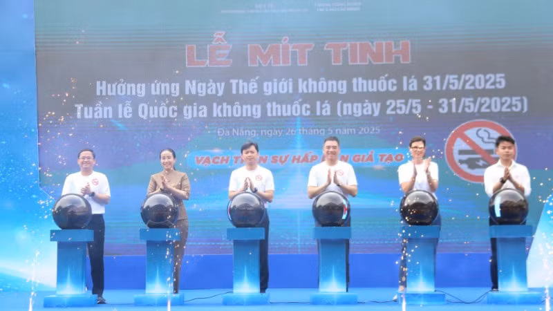 Nghi thức phát động hưởng ứng Ngày thế giới không thuốc lá (31/5) và Tuần lễ Quốc gia không thuốc lá (25/5-31/5) tại Đà Nẵng sáng 26/5.
