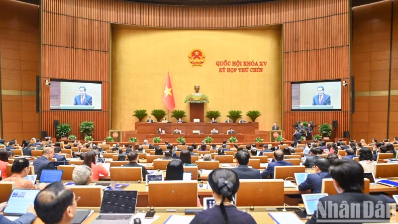 Quốc hội khóa XV khai mạc trọng thể Kỳ họp thứ 9 tại Hội trường Diên Hồng, nhà Quốc hội. (Ảnh: DUY LINH-BÙI GIANG)