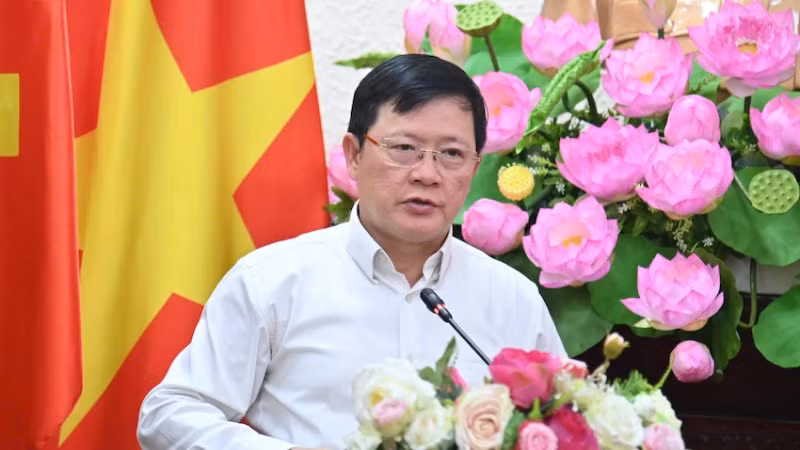 Thứ trưởng Tư pháp Mai Lương Khôi phát biểu chỉ đạo tại Hội nghị. (Ảnh: THU NGA)