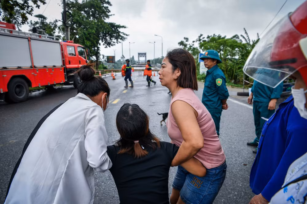 Lũ sông Thao vượt mức lịch sử, nước sông Hồng dâng cao ảnh hưởng một số vùng ở Hà Nội ảnh 43