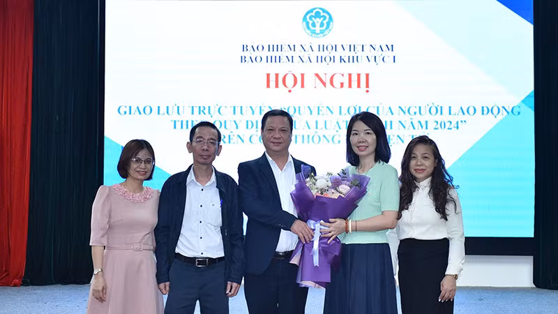 Các đại biểu tại buổi giao lưu. (Ảnh: Ban tổ chức)