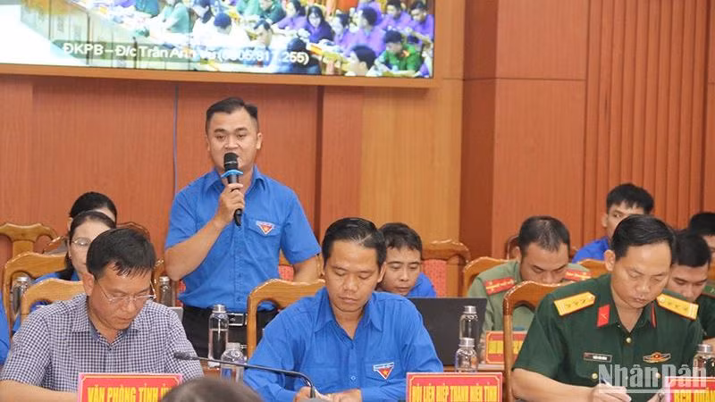 Nhiều ý kiến bày tỏ, trong quá trình thực hiện trong quá trình thực hiện chuyển đổi số, khởi nghiệp, lập nghiệp...lực lượng đoàn viên thanh niên gặp nhiều khó khăn trong tiếp cận nguồn vốn vay.