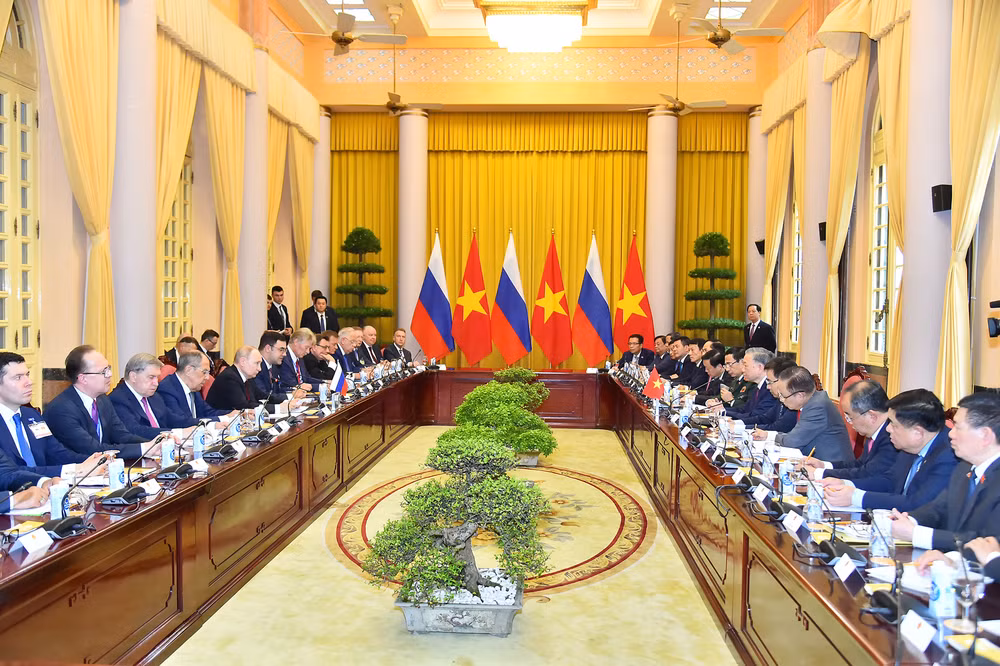Chuyến thăm Việt Nam lần này của Tổng thống Liên bang Nga Vladimir Putin có ý nghĩa hết sức quan trọng, làm sâu sắc hơn nữa quan hệ Đối tác chiến lược toàn diện Việt Nam-Nga trên tất cả các lĩnh vực.