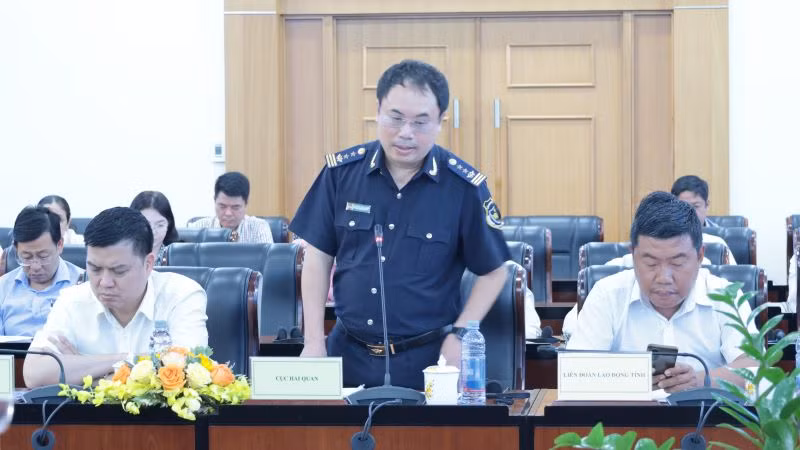 Lãnh đạo Cục Hải quan tỉnh Bình Dương chia sẻ và giải đáp thỏa đáng những ý kiến kiến nghị của doanh nghiệp.
