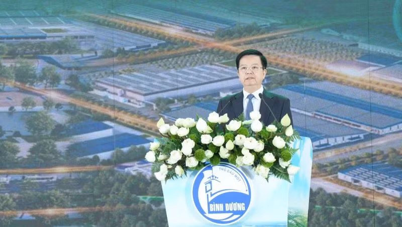 Phó Thủ tướng Mai Văn Chính phát biểu ý kiến tại lễ động thổ. Phó Thủ tướng Mai Văn Chính phát biểu ý kiến tại lễ động thổ.