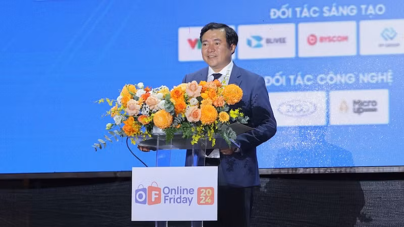 Thứ trưởng Nguyễn Sinh Nhật Tân phát biểu tại buổi Lễ Thứ trưởng Nguyễn Sinh Nhật Tân phát biểu tại buổi Lễ