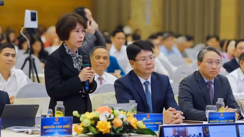 Thứ trưởng Kế hoạch và Đầu tư tham gia phát biểu tại Diễn đàn. (Ảnh: Cổng Thông tin Bộ Tư pháp)