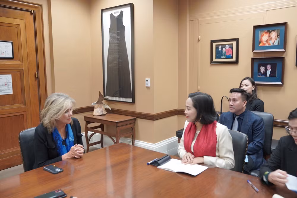 Phó Chủ tịch Quốc hội Nguyễn Thị Thanh gặp Thượng nghị sĩ Marsha Blackburn.