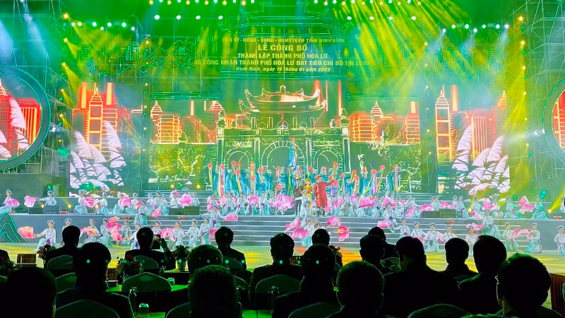 Một tiết mục nghệ thuật tại buổi Lễ.