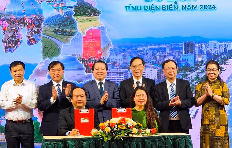 Điện Biên-Thanh Hóa ký kết hợp tác phát triển du lịch.