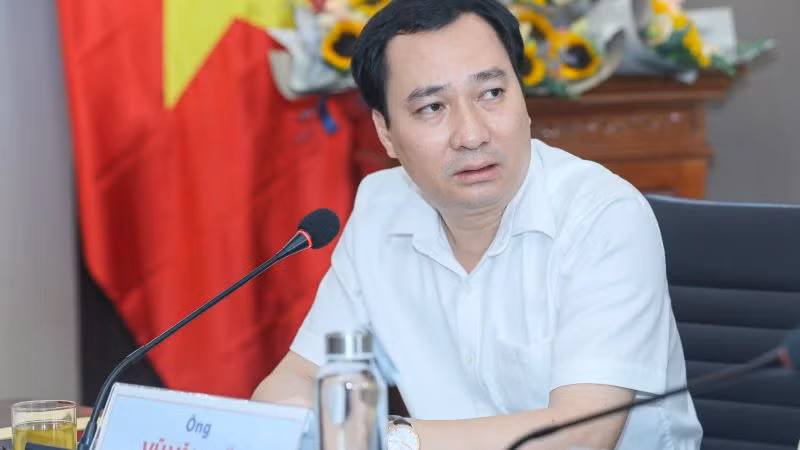 Trưởng Ban Tuyên giáo Ủy ban Trung ương Mặt trận Tổ quốc Việt Nam Vũ Văn Tiến chia sẻ tại tọa đàm.