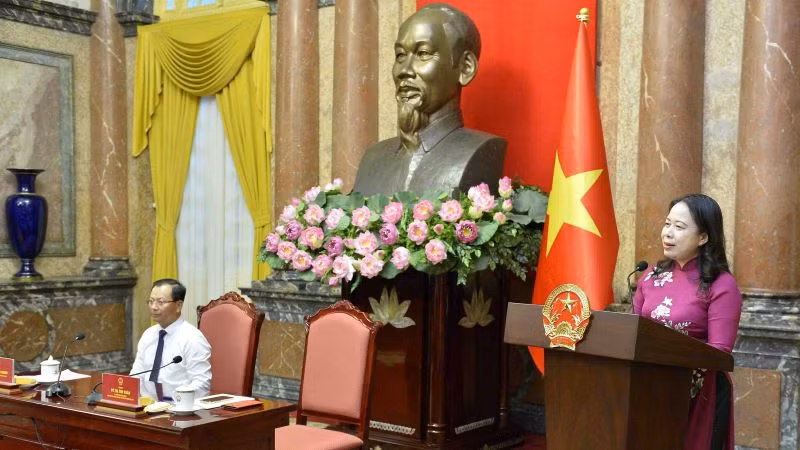 Phó Chủ tịch nước Võ Thị Ánh Xuân phát biểu ý kiến tại buổi gặp mặt.