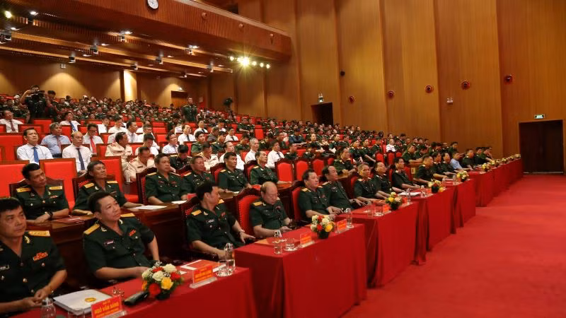 Quang cảnh buổi lễ bế giảng. Quang cảnh buổi lễ bế giảng.
