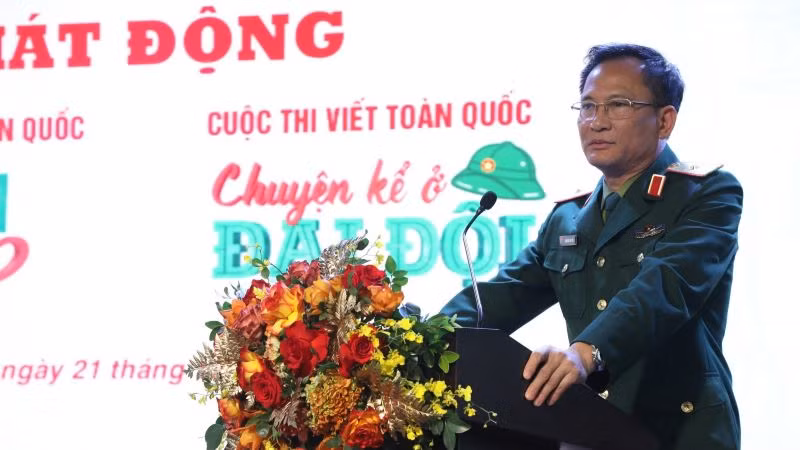Thiếu tướng Nguyễn Kim Tôn, Giám đốc Trung tâm Phát thanh-Truyền hình Quân đội thông tin về hai cuộc thi. Thiếu tướng Nguyễn Kim Tôn, Giám đốc Trung tâm Phát thanh-Truyền hình Quân đội thông tin về hai cuộc thi.