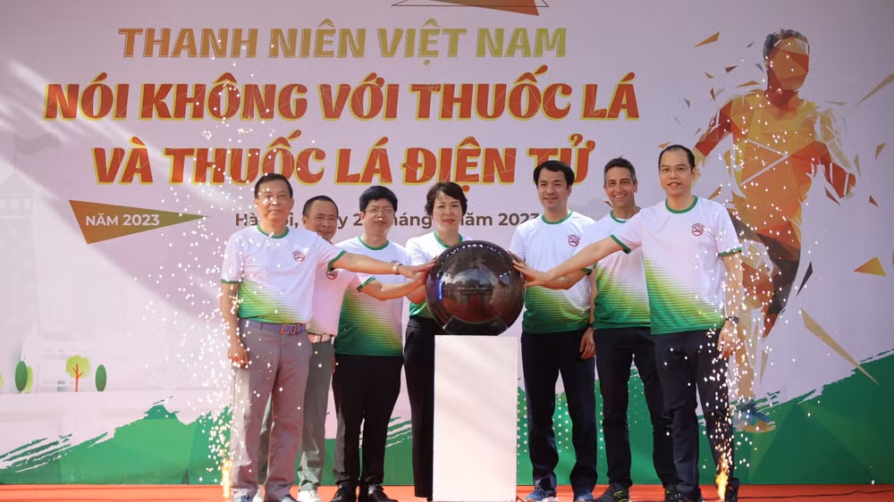 Nghi thức phát động Giải chạy Marathon. Nghi thức phát động Giải chạy Marathon.