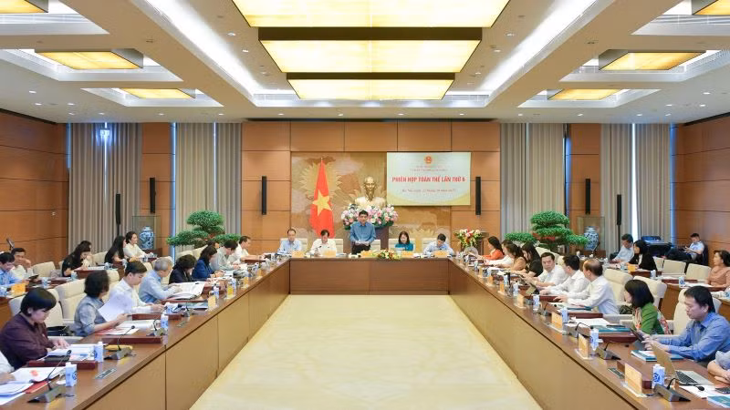 Toàn cảnh phiên họp.
