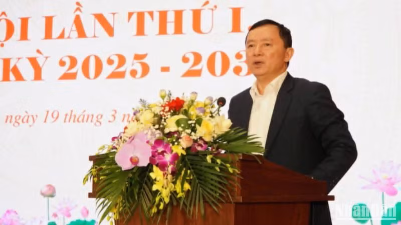Ông Hồ Công Kỳ, Bí thư Đảng ủy, Giám đốc Chi nhánh Phát điện Dầu khí (Tập đoàn Dầu khí Việt Nam) phát biểu chỉ đạo.