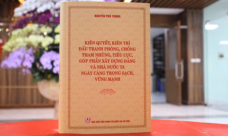 Kịp thời đưa ra khỏi quy hoạch những cán bộ có sai phạm