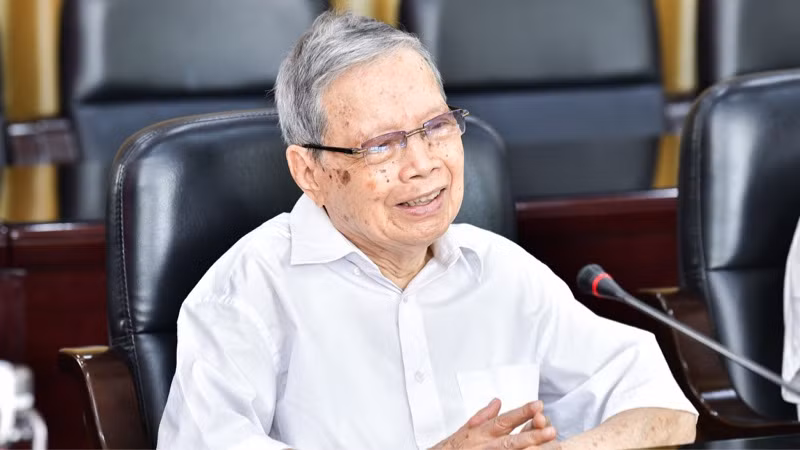 Phó Giáo sư Bùi Long Biên chia sẻ về sự gắn với ngôi trường Bách khoa Hà Nội và gửi gắm niềm tin vào các thế hệ sinh viên. Phó Giáo sư Bùi Long Biên chia sẻ về sự gắn với ngôi trường Bách khoa Hà Nội và gửi gắm niềm tin vào các thế hệ sinh viên.