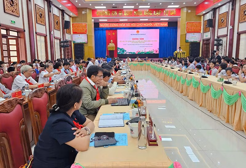 Quang cảnh buổi đối thoại.