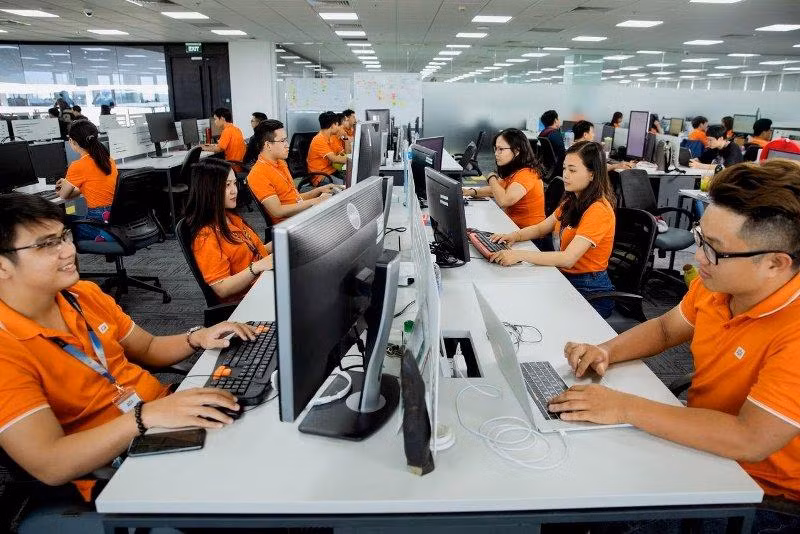 Nghiên cứu phát triển công nghệ tại Công ty TNHH phần mềm FPT Hà Nội.