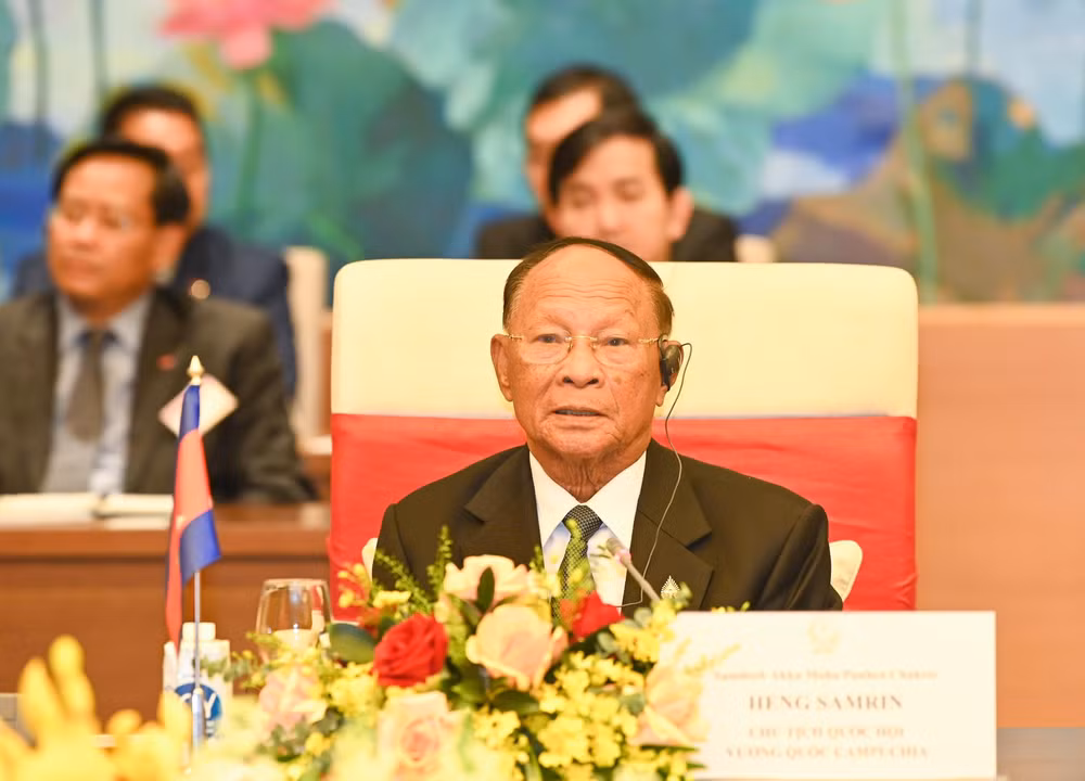 Chủ tịch Quốc hội Campuchia Samdech Heng Samrin phát biểu tại buổi hội đàm. (Ảnh: Duy Linh)