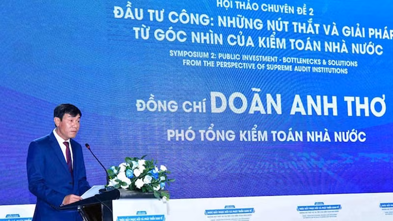 Phó Tổng kiểm toán Nhà nước Doãn Anh Thơ phát biểu tại diễn đàn.