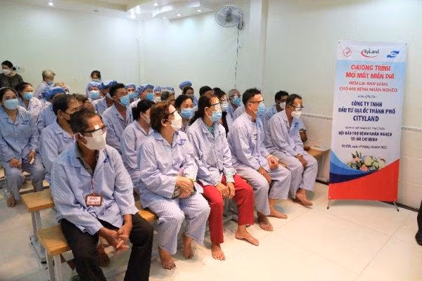 Bà con bệnh nhân phần lớn là ở Thành phố Hồ Chí Minh và các tỉnh lân cận.