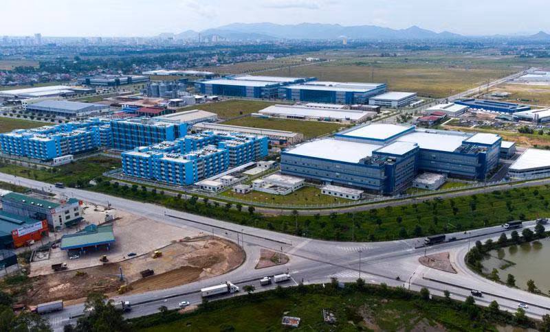 Nhiều doanh nghiệp đầu tư nước ngoài đã, đang đầu tư, dần “lấp kín” Khu công nghiệp VSIP Nghệ An.
