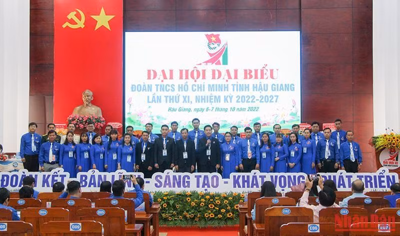 Ra mắt Ban Chấp hành Đoàn Thanh niên Cộng sản Hồ Chí Minh tỉnh Hậu Giang khóa mới.