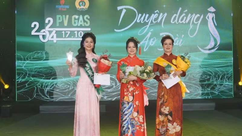3 thí sinh xuất sắc đạt giải Nhất ở các nhóm lứa tuổi tại cuộc thi. 3 thí sinh xuất sắc đạt giải Nhất ở các nhóm lứa tuổi tại cuộc thi.