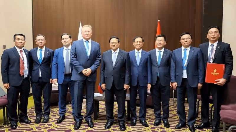 Thủ tướng Chính phủ Phạm Minh Chính chúc mừng định hướng hợp tác của Petrovietnam/PV GAS và Zarubezhneft Thủ tướng Chính phủ Phạm Minh Chính chúc mừng định hướng hợp tác của Petrovietnam/PV GAS và Zarubezhneft