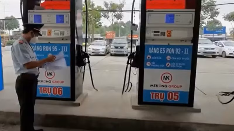 Phấn đấu 100% người nộp thuế thuộc diện sẽ sử dụng hóa đơn điện tử khởi tạo từ máy tính tiền. 