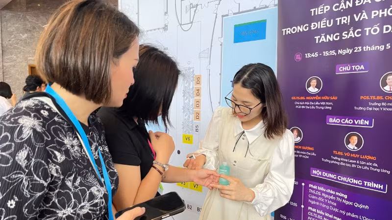 Tư vấn cách lựa chọn các sản phẩm chăm sóc da.
