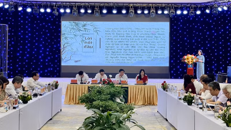 Nhiều ý kiến tham luận có nội dung phong phú, sinh động, hàm lượng khoa học cao tại Hội thảo. Nhiều ý kiến tham luận có nội dung phong phú, sinh động, hàm lượng khoa học cao tại Hội thảo.