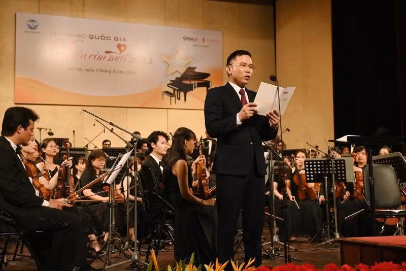 Nhà báo Phạm Anh Tuấn, Tổng biên tập Báo VietNamNet phát biểu tại chương trình. (Ảnh: Ban tổ chức)
