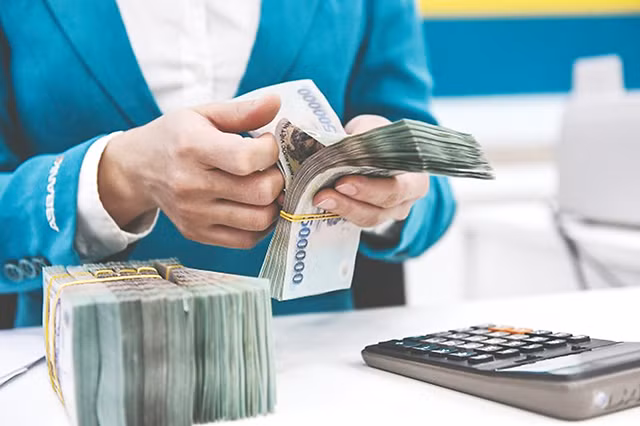 Năm vượt khó trong điều hành chính sách tiền tệ