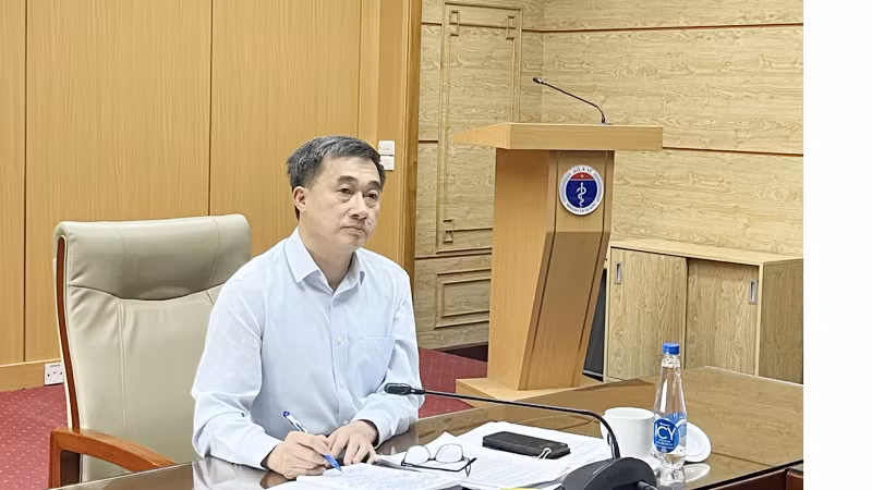 Thứ trưởng Trần Văn Thuấn chủ trì hội thảo.
