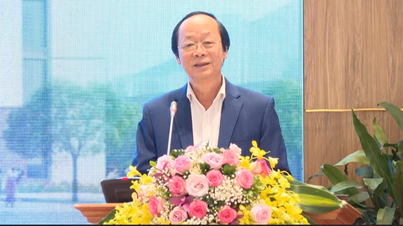 Thứ trưởng Võ Tuấn Nhân phát biểu ý kiến tại hội thảo.