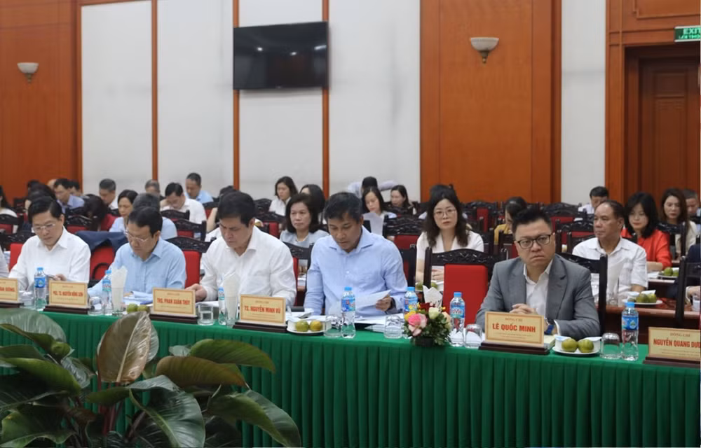 Đại biểu tham dự hội thảo. Đại biểu tham dự hội thảo.
