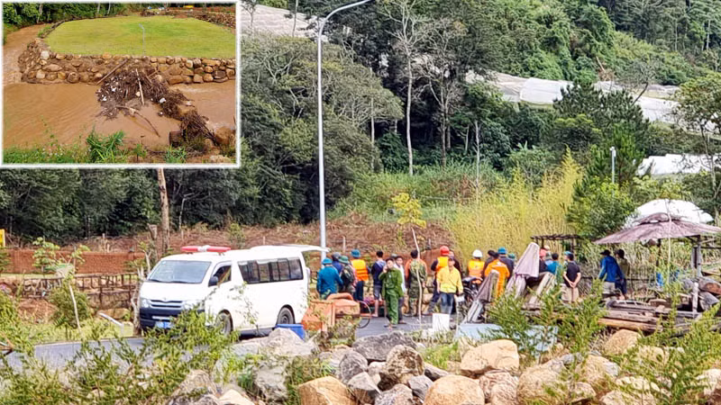 Vị trí xa nhất tìm thấy nạn nhân cuối cùng cách nơi xảy ra tai nạn khoảng 2km. Vị trí xa nhất tìm thấy nạn nhân cuối cùng cách nơi xảy ra tai nạn khoảng 2km.