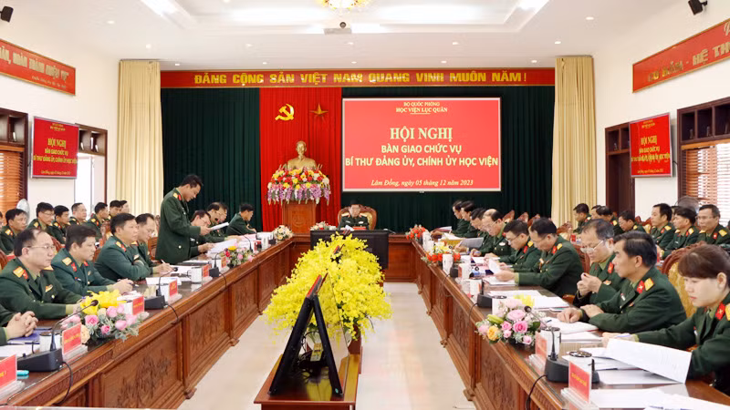 Quang cảnh hội nghị. Quang cảnh hội nghị.