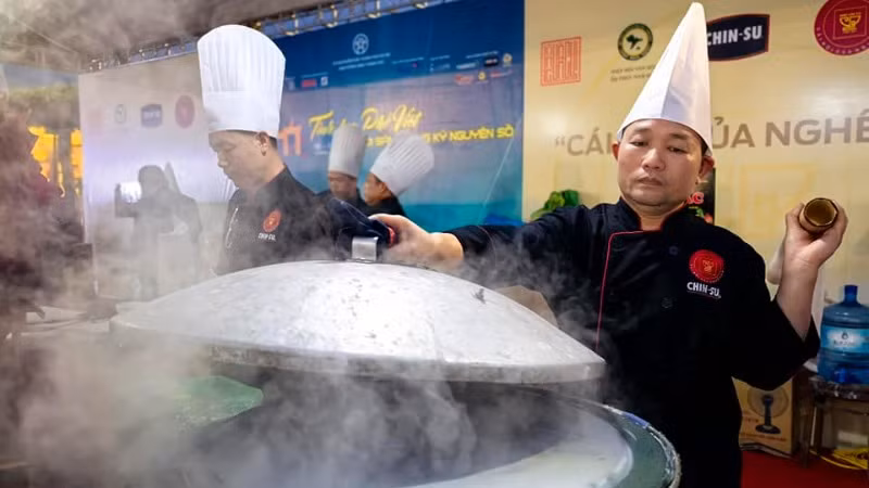 Với bao người, làn khói này gợi nên ký ức. Ảnh: Ngọc Xiêm.