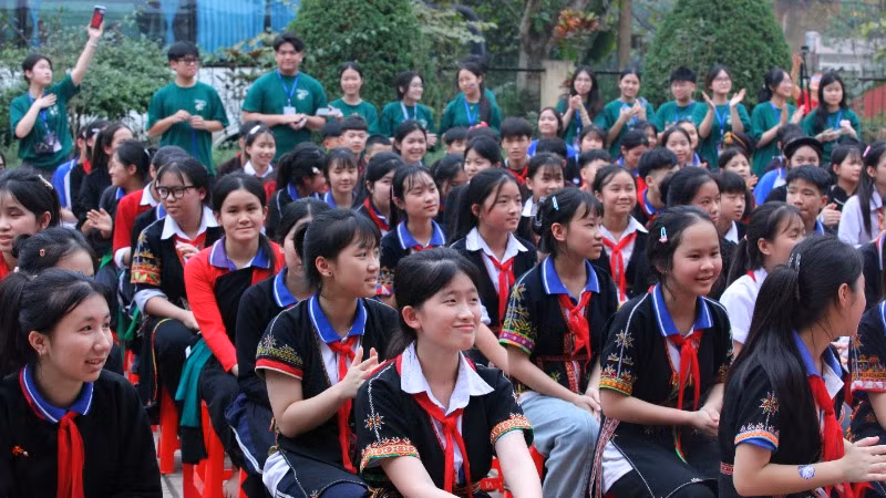 Dự án đã giảng dạy cho học sinh vùng cao nhiều kỹ năng bổ ích. Dự án đã giảng dạy cho học sinh vùng cao nhiều kỹ năng bổ ích.