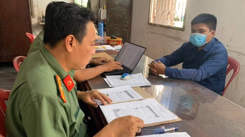 Đối tượng Lợi bị cơ quan công an triệu tập làm việc vì lập nhóm Zalo thông báo chốt khiểm soát giao thông.