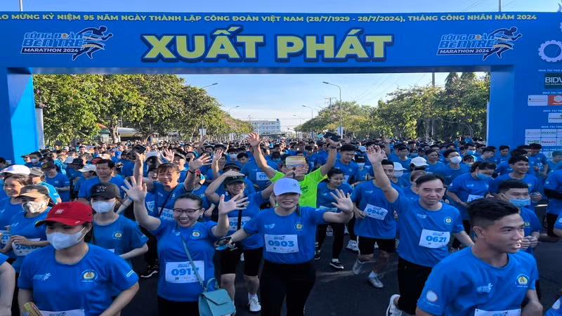 Hơn 2.500 là đoàn viên, người lao động tham gia hoạt động Công đoàn Bến Tre Marathon năm 2024